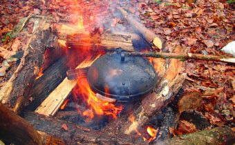 UFO sütődiszkosz – A tábori elemózsiagyár